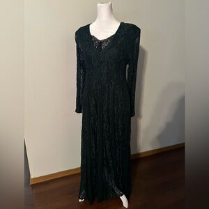 Vintage Cottagecore Starina Lace Sleeve Maxi Dress